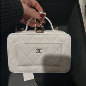 CHANEL White Quilted Cosmetic Case
